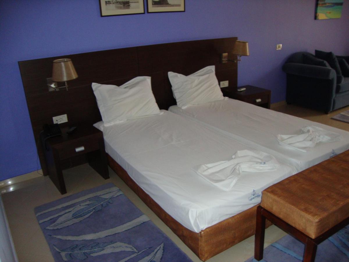 Captain Stavros Hotel 니드리 외부 사진